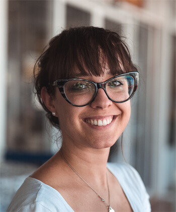A smiling lady